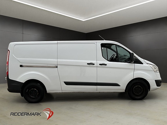 Ford Transit Custom 2 of 5
