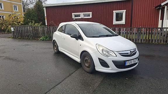 Opel Corsa 2 of 5