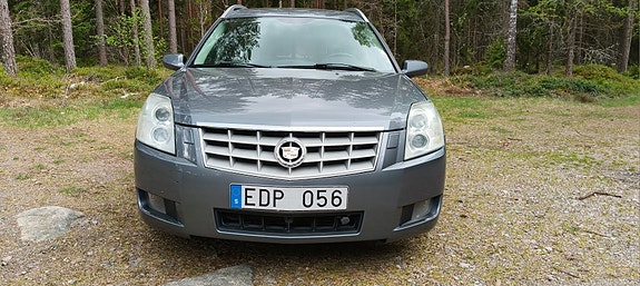 Cadillac BLS 2 of 5