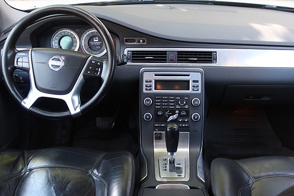 Volvo V70 5 of 5