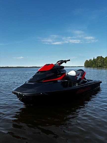 Seadoo RXT X 260 2 of 4