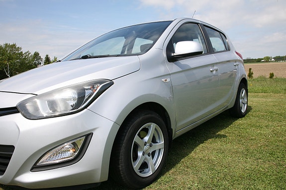 Hyundai i20 10 of 30