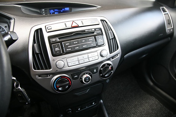 Hyundai i20 14 of 30