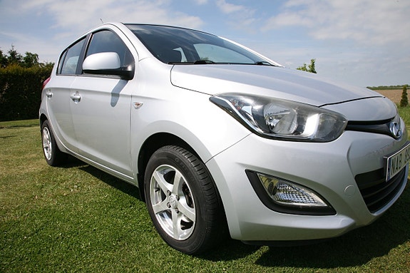 Hyundai i20 5 of 30