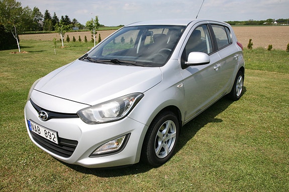 Hyundai i20 8 of 30