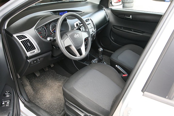 Hyundai i20 15 of 30