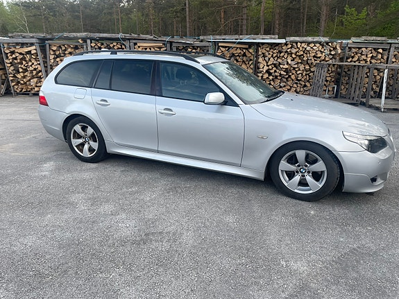 BMW 550i 2 of 5