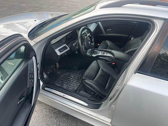 BMW 550i 5 of 5