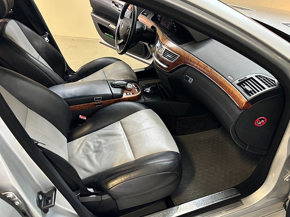Mercedes-Benz S350 14 of 19