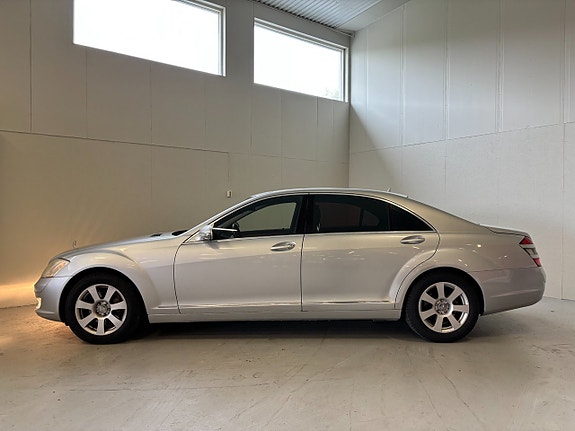 Mercedes-Benz S350 5 of 5