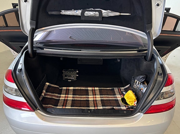 Mercedes-Benz S350 19 of 19