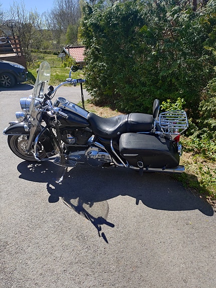 Harley-Davidson Road King Classic 2 of 5