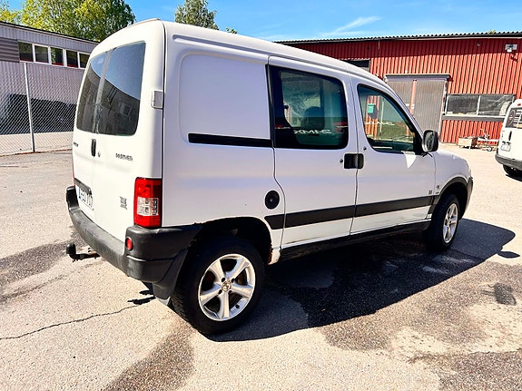 Peugeot Partner 2 of 5
