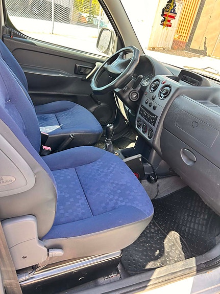 Peugeot Partner 5 of 5