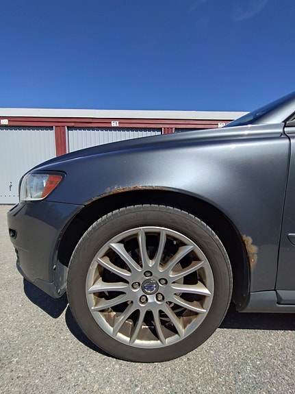 Volvo V50 3 of 5
