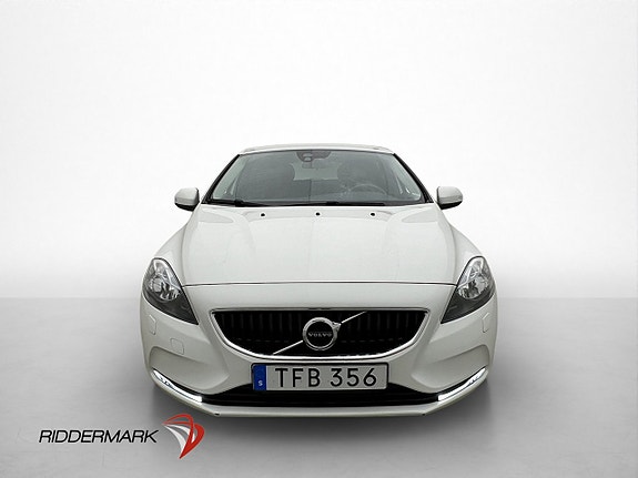 Volvo V40 2 of 30