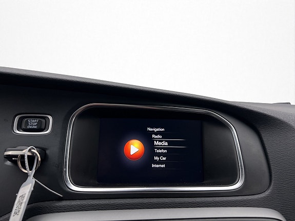 Volvo V40 22 of 30