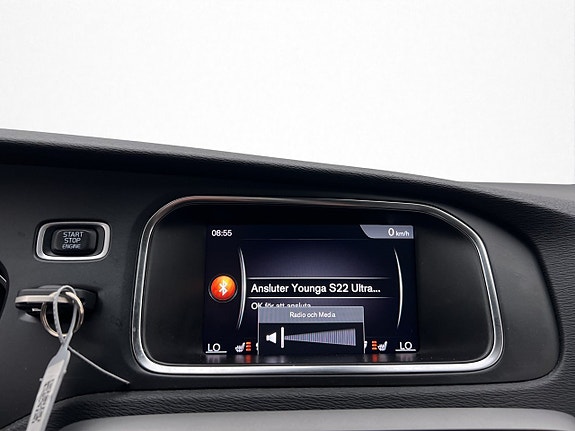 Volvo V40 21 of 30