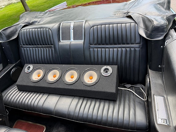 Buick Electra 17 of 27