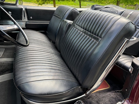 Buick Electra 16 of 27