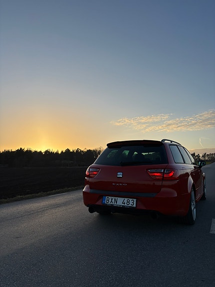 Seat Exeo 2 of 5