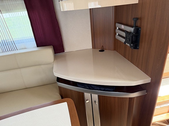 Hobby Premium 650 UKFe Barnkammare Mover Förtält Alde 3 of 19