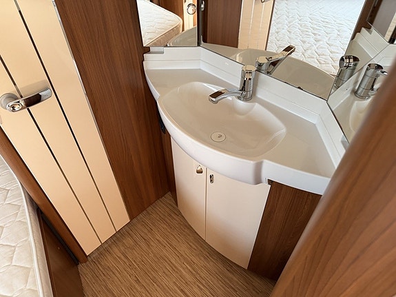 Hobby Premium 650 UKFe Barnkammare Mover Förtält Alde 12 of 19