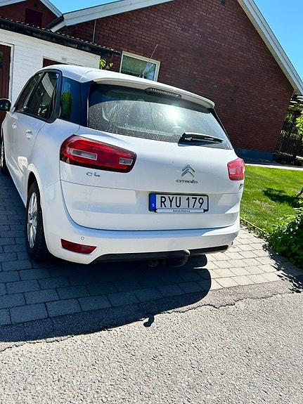 Citroen C4 Picasso 13 of 13