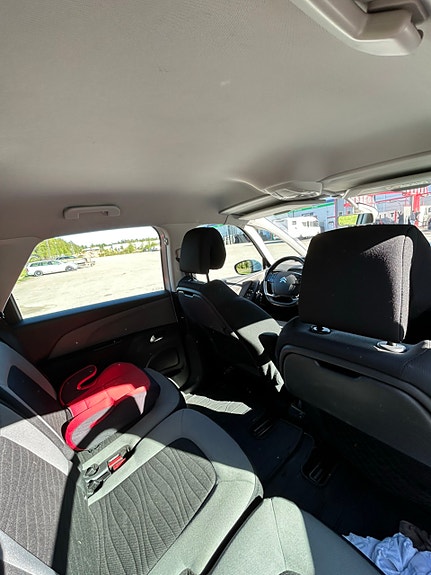 Citroen C4 Picasso 7 of 13
