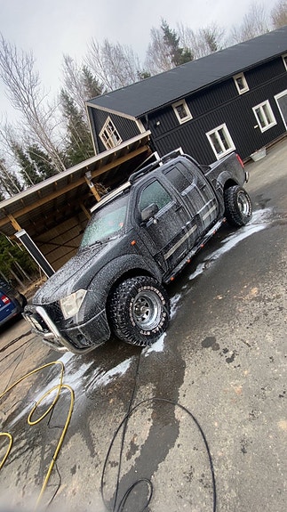 Nissan Navara 3 of 7