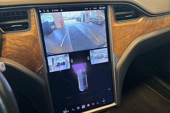 Tesla Model S 17 of 25