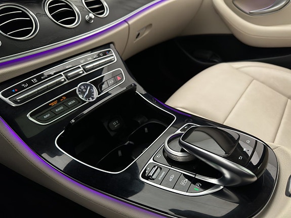 Mercedes-Benz E220 d 27 of 30