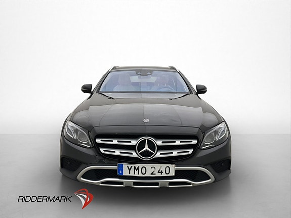 Mercedes-Benz E220 d 3 of 5