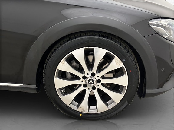 Mercedes-Benz E220 d 10 of 30