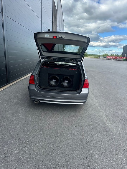 BMW 320d 12 of 12