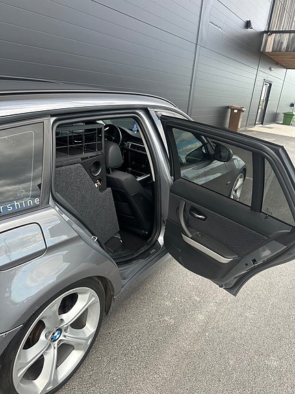 BMW 320d 11 of 12