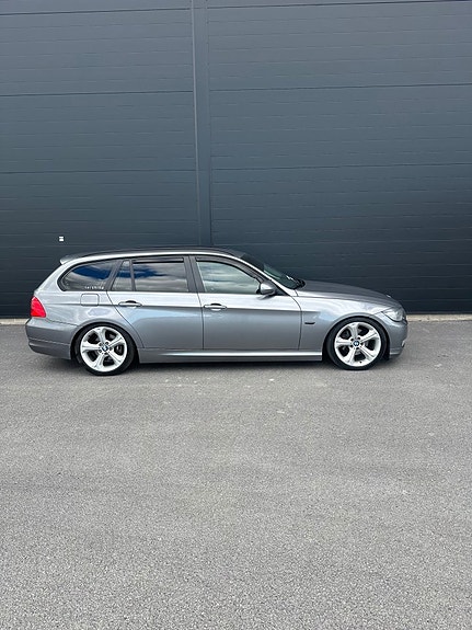 BMW 320d 6 of 12