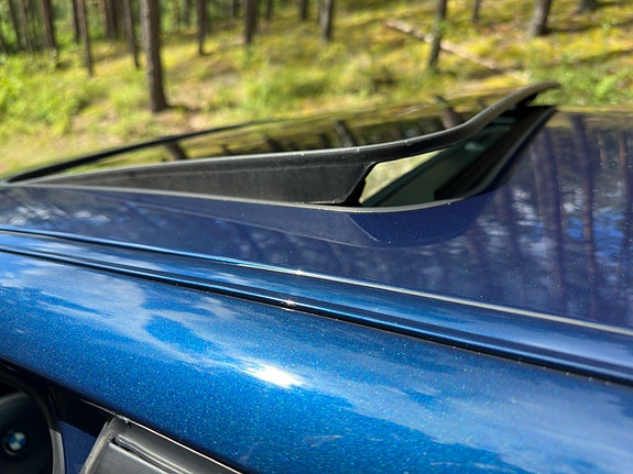 BMW 540i 4 of 5