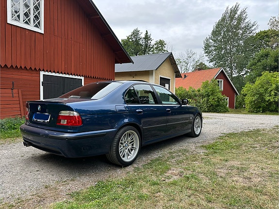 BMW 540i 2 of 25