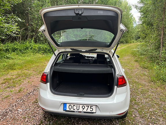 Volkswagen Golf VII 15 of 22