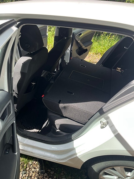 Volkswagen Golf VII 17 of 22