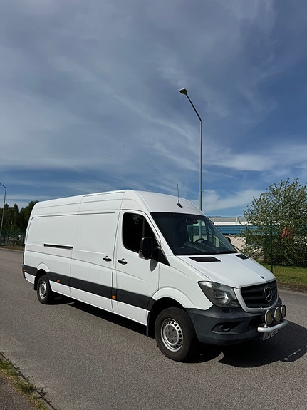 Mercedes-Benz Sprinter 316 2 of 5