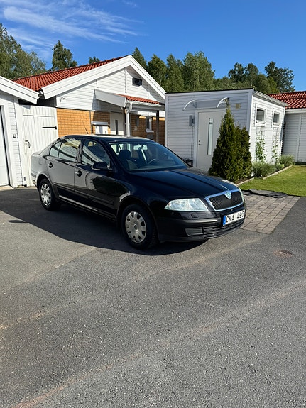 Skoda Octavia 3 of 5