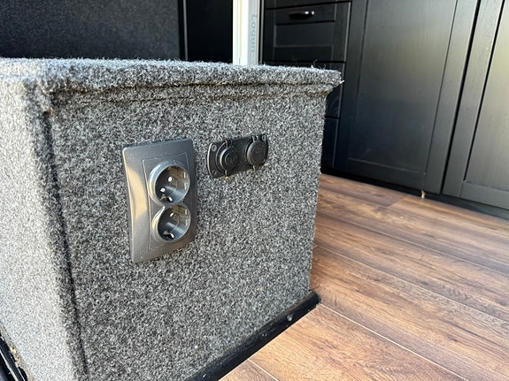 Citroen Jumper 2018/2019 L4H3 Campervan Husbil 12V och 230V 23 of 24