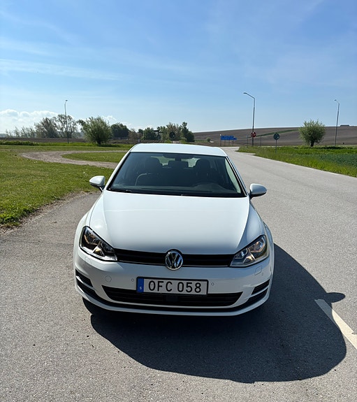 Volkswagen Golf VII 3 of 6
