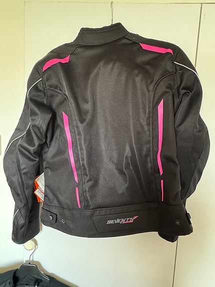 Product image 25 of 28
