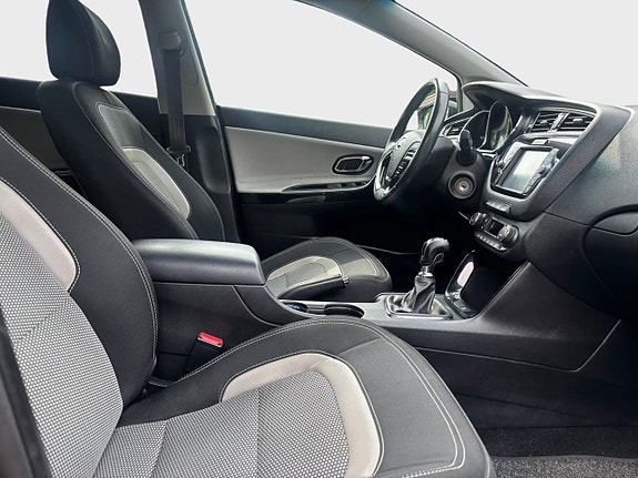 Kia Ceed 6 of 12
