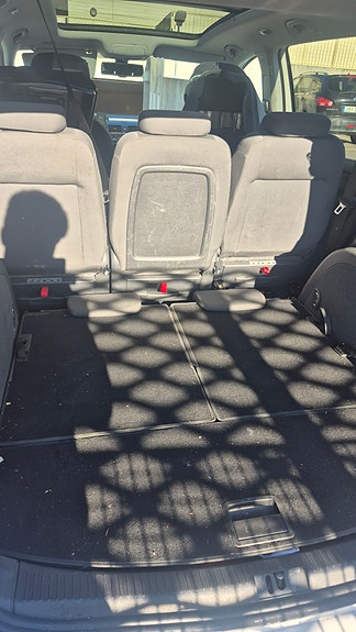 Volkswagen Touran 5 of 5