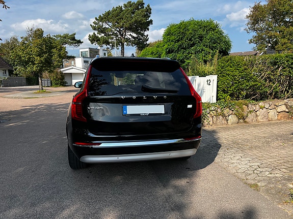 Volvo XC90 4 of 13