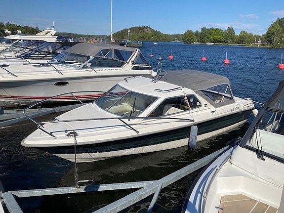 Flipper 666 HT -05 Volvo Penta D3 190 hk Diesel 3 of 10